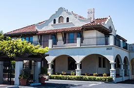 Hale House (1908) 2025 E. Chapman Avenue 