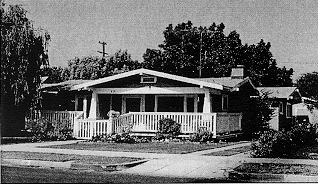 a good design of a railing to enclose a porch of a Craftsman bungalow